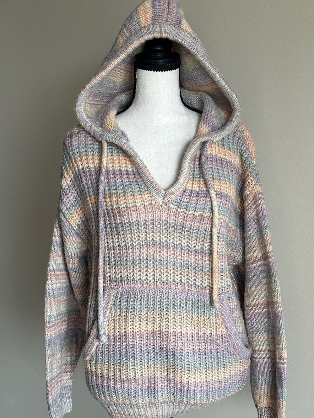 Dex Soft Pastel Striped Hoodie Sweater - Women's Cozy Knit Small/Medium